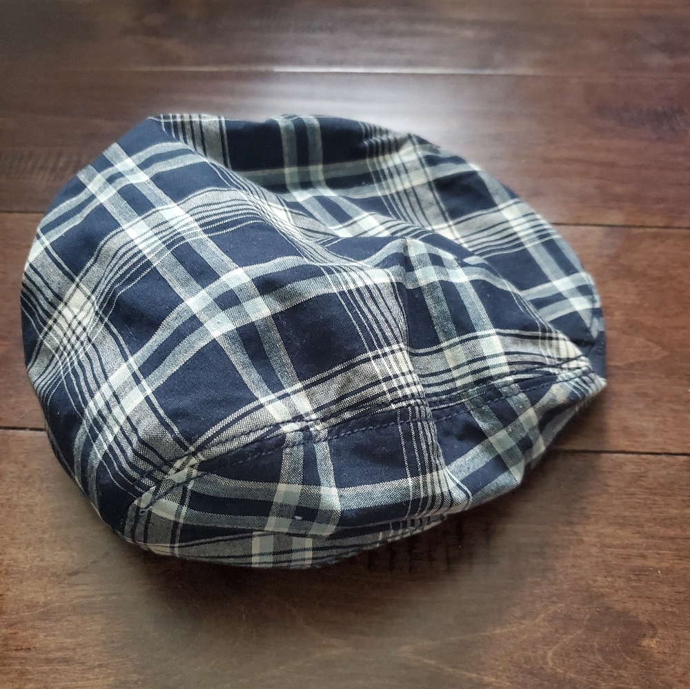 Gymboree newspaper boys hat size 3-4  in blue and white